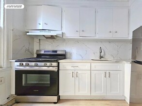 292 Leonard St in Brooklyn, NY - Building Photo - Building Photo