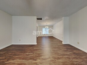 3234 Sparrowhawk Dr in High Point, NC - Building Photo - Building Photo