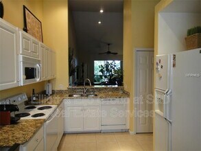 372 Enclave Dr in Lakeland, FL - Building Photo - Building Photo