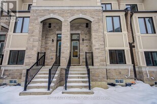 21 Mermot Ln in Markham, ON - Building Photo