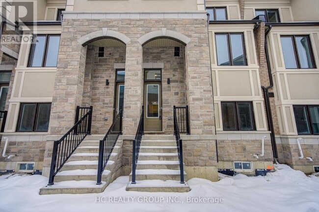 property at 21 Mermot Ln