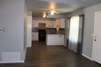 3121 SE 56th St in Oklahoma City, OK - Building Photo - Building Photo