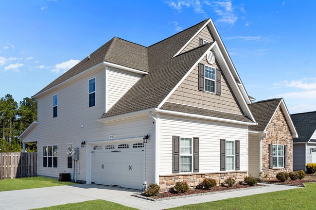 878 Stormy Gale Ln in Sneads Ferry, NC - Building Photo - Building Photo