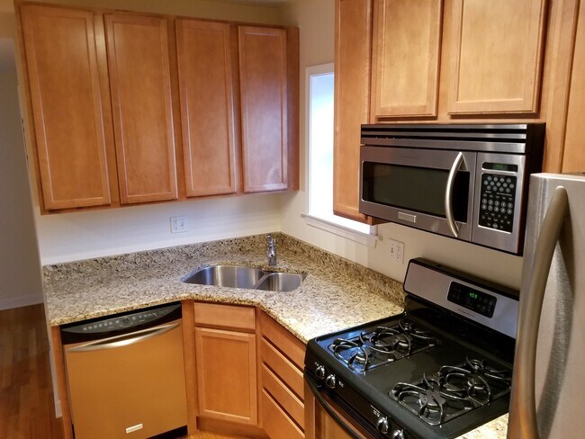 6341 N Washtenaw Ave in Chicago, IL - Building Photo - Building Photo