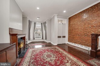 633 8th St NE in Washington, DC - Building Photo - Building Photo