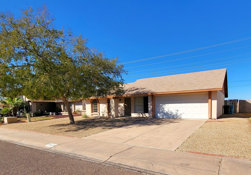 1626 W Beaubien Dr in Phoenix, AZ - Foto de edificio