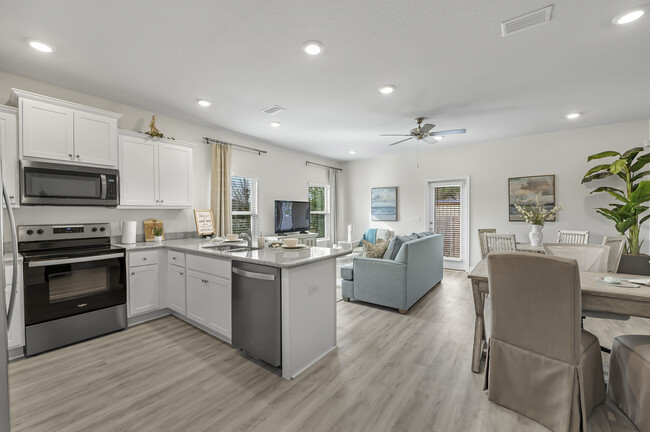 Indigo Townhomes in Gulf Breeze, FL - Building Photo - Building Photo