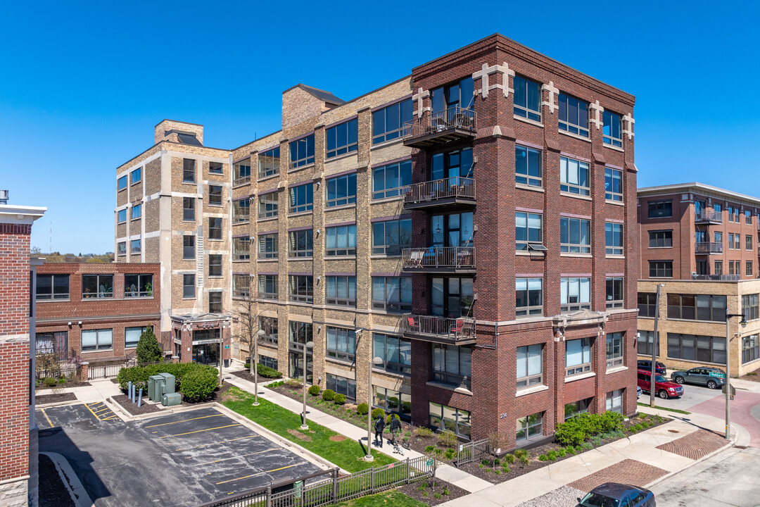 Cobblers Lofts in Milwaukee, WI - Building Photo