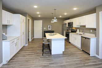 29 West in Fargo, ND - Building Photo - Interior Photo