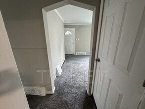 4133 Moore St in Inkster, MI - Building Photo - Building Photo