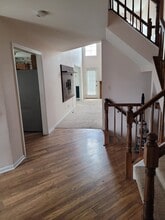 920 Sweetflower Dr in Hoffman Estates, IL - Foto de edificio - Building Photo