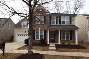 14717 Lyon Hill Ln in Huntersville, NC - Building Photo