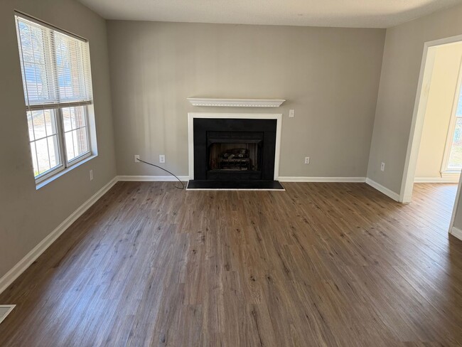 320 W Chestnut Ave in Wake Forest, NC - Building Photo - Building Photo