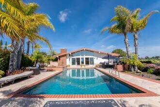 5303 Alta Bahia Ct in San Diego, CA - Building Photo - Building Photo