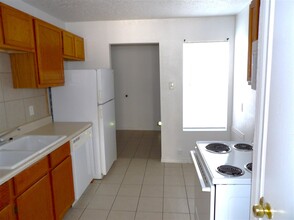 1159 NW Ozmun Ave in Lawton, OK - Building Photo - Building Photo