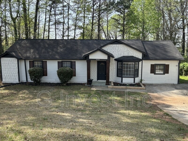 3497 Flint Ave in Ellenwood, GA - Building Photo