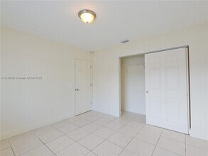 4940 Serafica Dr in Lake Worth Beach, FL - Building Photo - Building Photo