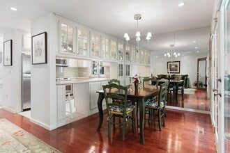 241 Perkins St, Unit E101 in Boston, MA - Building Photo - Building Photo