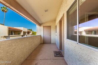 4150 E Cactus Rd in Phoenix, AZ - Building Photo - Building Photo