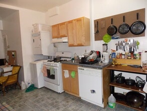 2109 St Paul St in Baltimore, MD - Building Photo - Building Photo