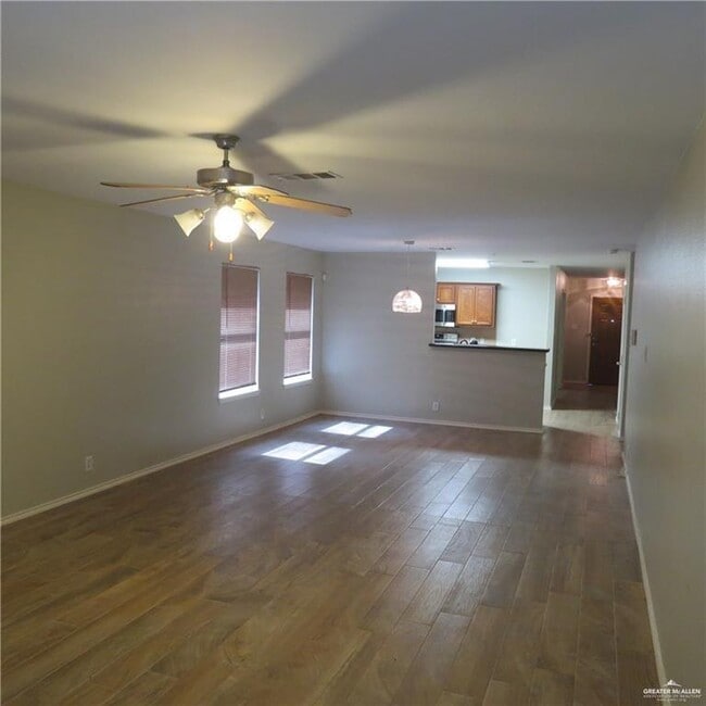 4 N 47th St in McAllen, TX - Building Photo - Building Photo