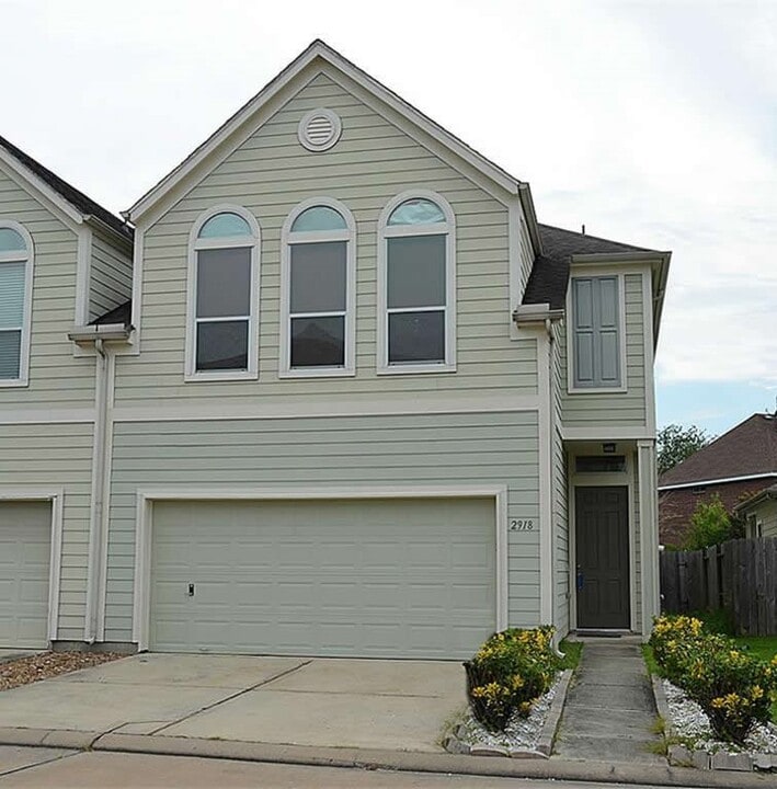 2918 Hebert Trail Dr in Houston, TX - Building Photo