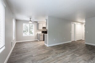 Aspire Oregon City in Oregon City, OR - Building Photo