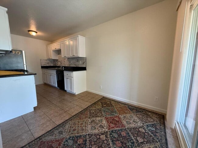 1817 Piedmont Way in Roseville, CA - Building Photo - Building Photo