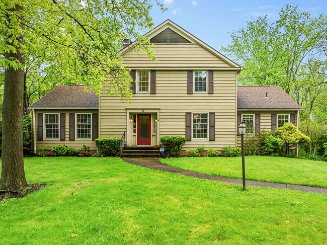 38 W Case Dr in Hudson, OH - Building Photo - Building Photo