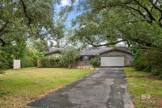 9952 Perdido Vista Dr in Elberta, AL - Building Photo - Building Photo