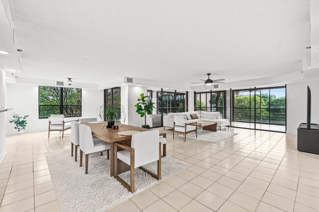 7201 Promenade E Dr in Boca Raton, FL - Building Photo - Building Photo