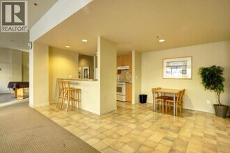 8460 Granville Ave in Richmond, BC - Building Photo - Building Photo