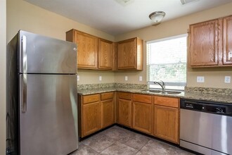 16311 Pinion Ct in Humble, TX - Building Photo - Building Photo