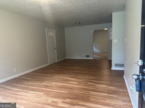 4679 Bartlett Rd in Forest Park, GA - Building Photo - Building Photo