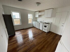 7 Shedds Ave in Nashua, NH - Building Photo