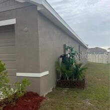 7499 Gardner St in Spring Hill, FL - Building Photo - Building Photo
