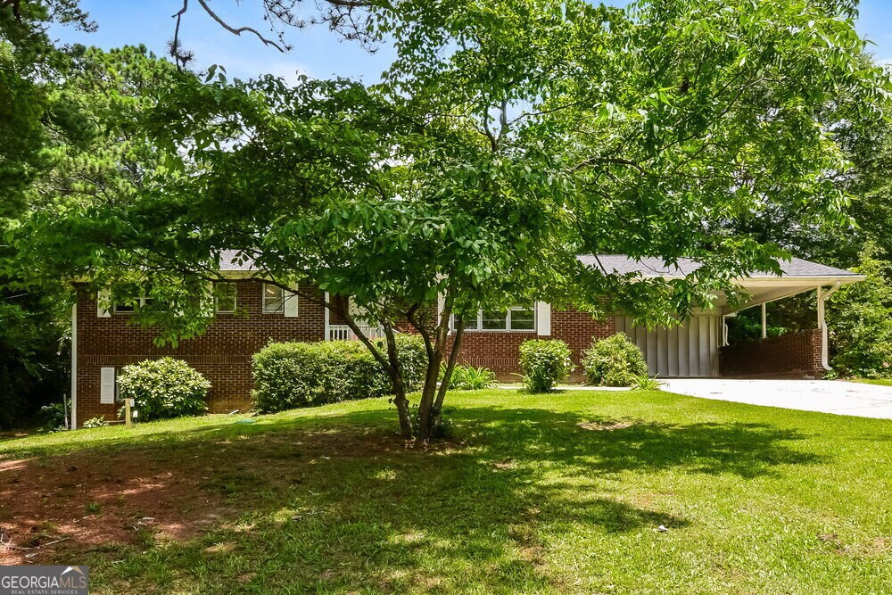 4009 Castle St in Douglasville, GA - Building Photo