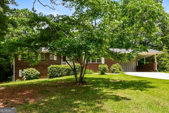 property at 4009 Castle St