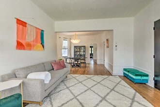 1129 Augusta St in Oak Park, IL - Foto de edificio - Building Photo