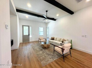 410 Flat River St SW in Palm Bay, FL - Building Photo - Building Photo