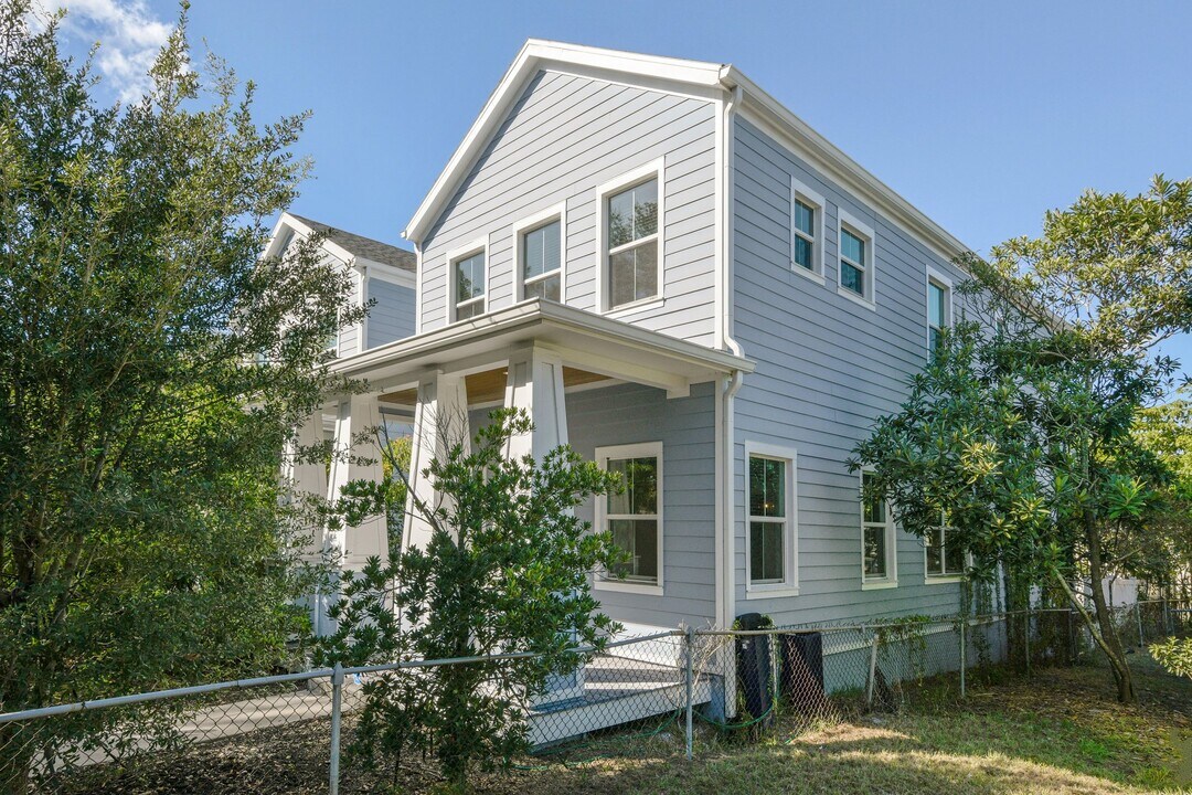 1410 E Curtis St in Tampa, FL - Building Photo