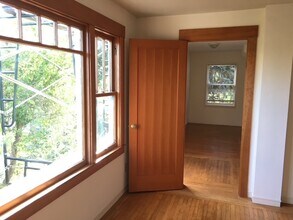 43 Bishop Rd, Unit 2 in Crockett, CA - Building Photo - Building Photo