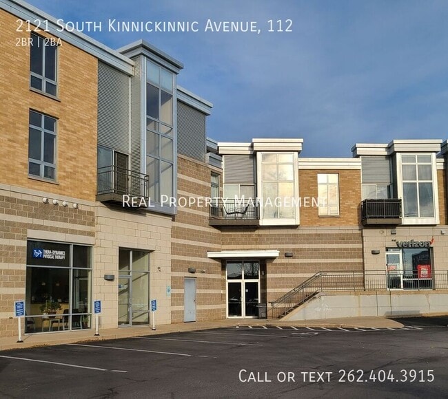 property at 2121 S Kinnickinnic Ave
