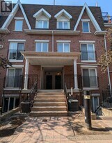 22 Laidlaw St in Toronto, ON - Building Photo