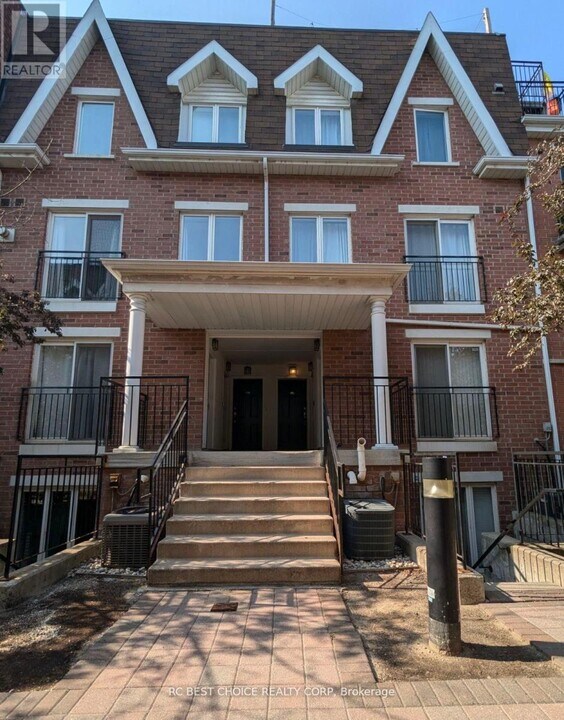 22 Laidlaw St in Toronto, ON - Building Photo