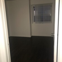 13012 Riverside Dr in Los Angeles, CA - Building Photo - Building Photo