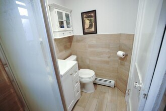 1840 Commonwealth Ave, Unit 3 in Boston, MA - Building Photo - Building Photo