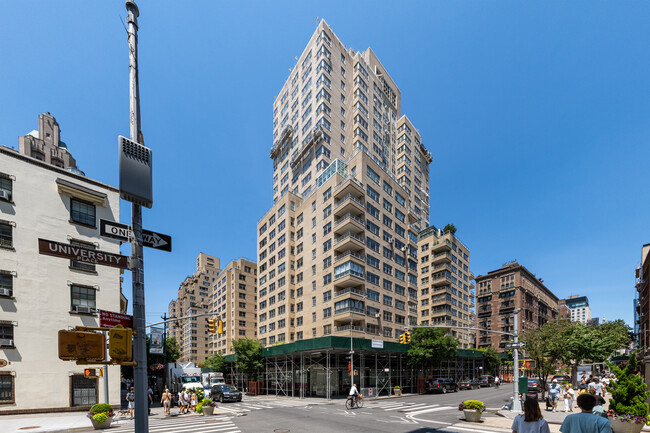 Brevoort East in New York, NY - Building Photo - Building Photo