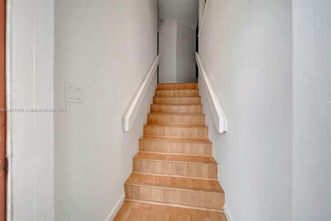 204 Congressional Way in Deerfield Beach, FL - Building Photo - Building Photo