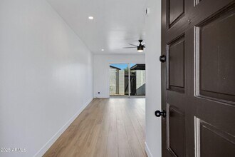 2415 N 71st St in Scottsdale, AZ - Building Photo - Building Photo